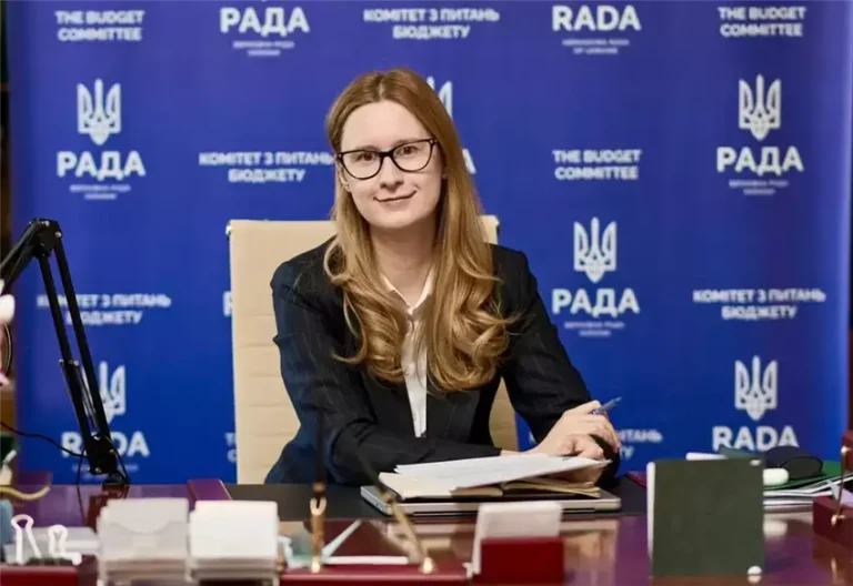 Від черкаської студентки до архітектора бюджету: кар'єра Роксолани Підласої