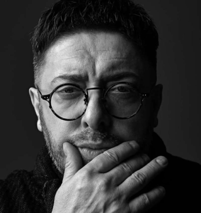Олексій Суханов: біографія телеведучого з харизмою та історією