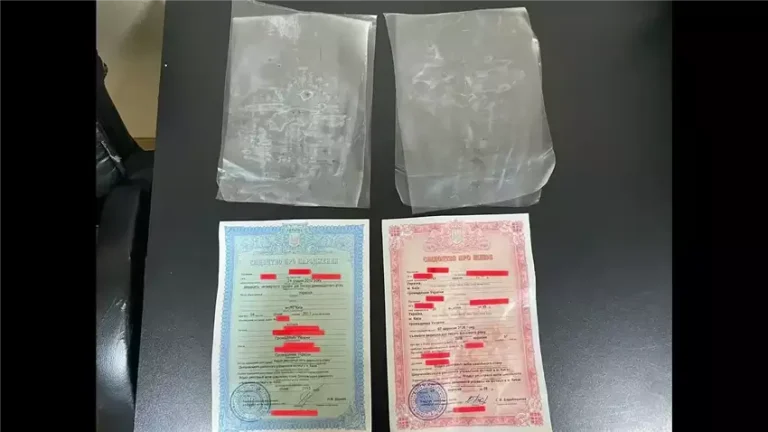 Як зняти ламінування з документів без пошкоджень