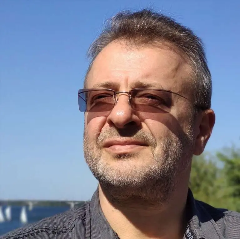 Ян Валетов і його шлях від військової академії до міжнародних бестселерів