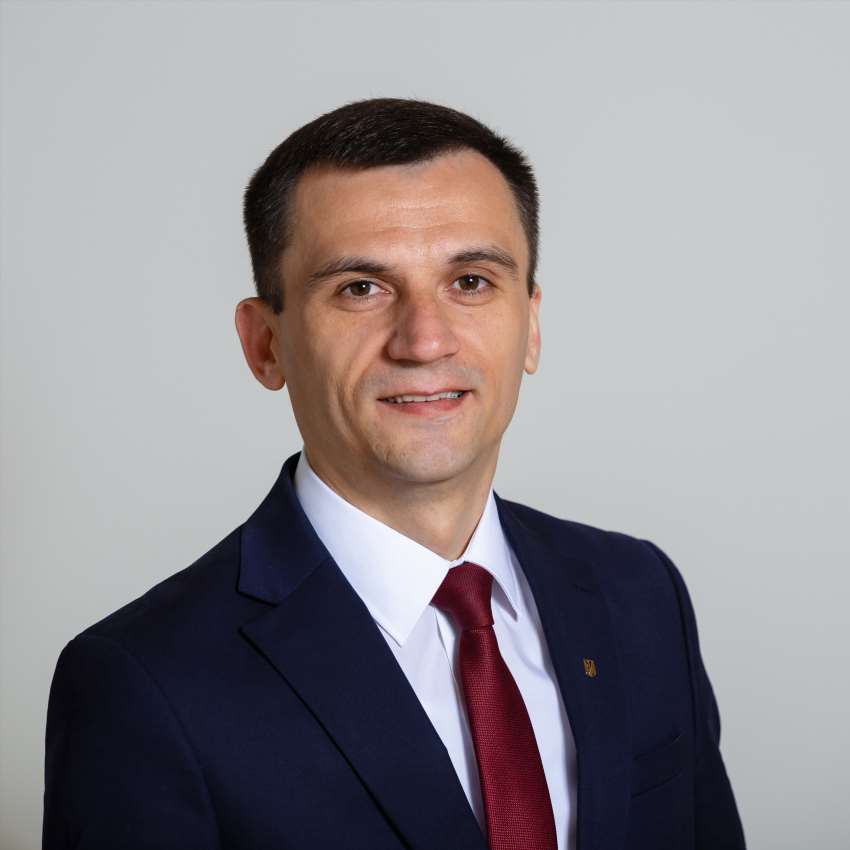 Собко Іван Михайлович – біографія від сільських коренів до владних вершин