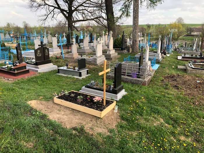 Чи можна йти на кладовище під час місячних: українські традиції та забобони