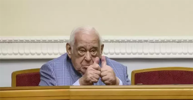 Юхим Звягільський траєкторія життя сірого кардинала Донбасу