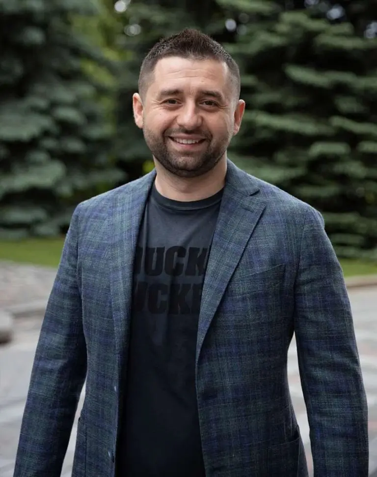 Давид Арахамія: життя під знаком змін та публічних рішень