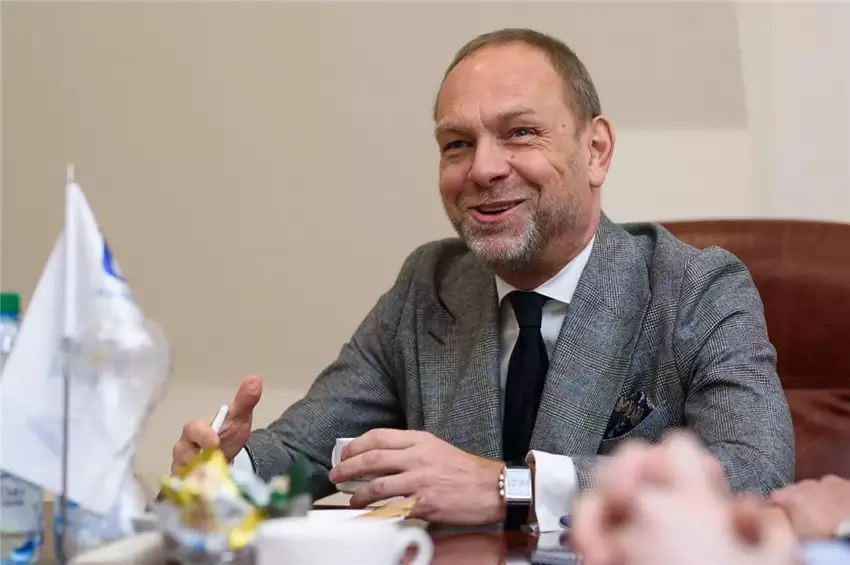 Саламат Сарсекенов - учений, який поєднав нейрофізіологію та просвітлення