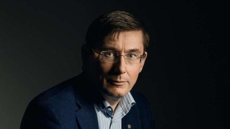 Юрій Луценко як уособлення української політичної турбулентності