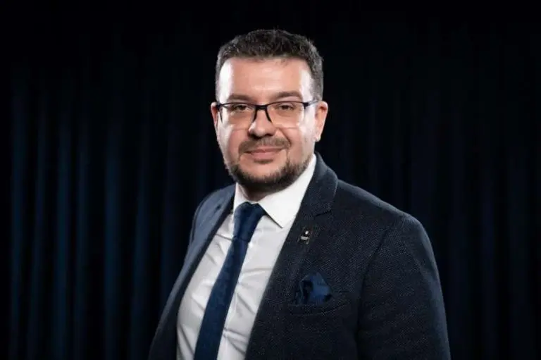 Олександр Алфьоров - історик, воїн і хранитель української пам'яті